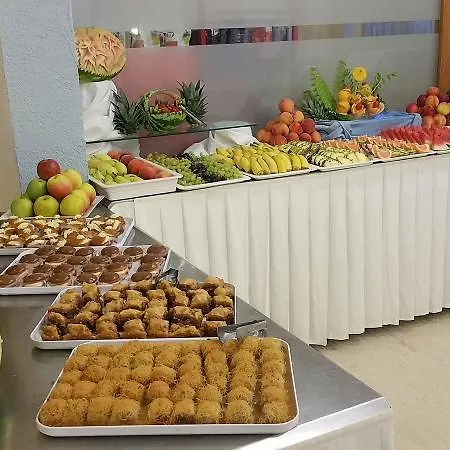 Celadi Vista Hotell 3*